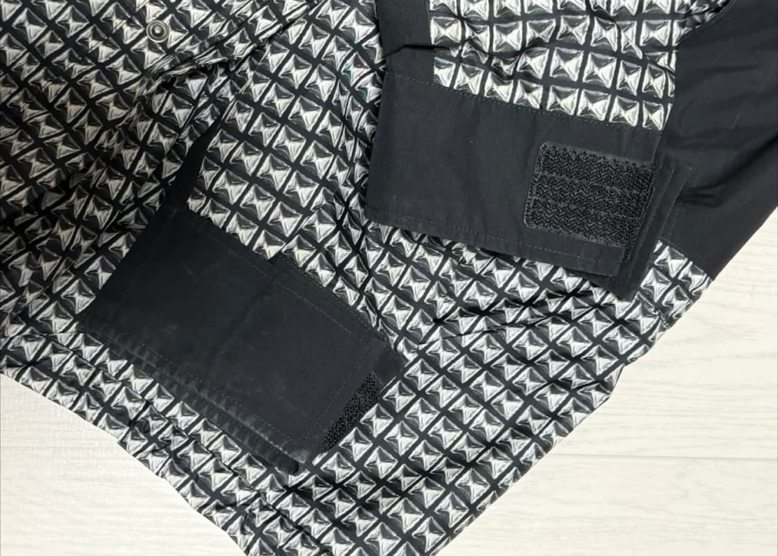 슈프림X노스페이스 스터드 바람막이 L 상품이미지3