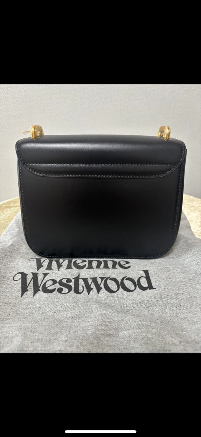 (새상품)비비안웨스트우드 린다 크로스백 블랙 금장 상품이미지3