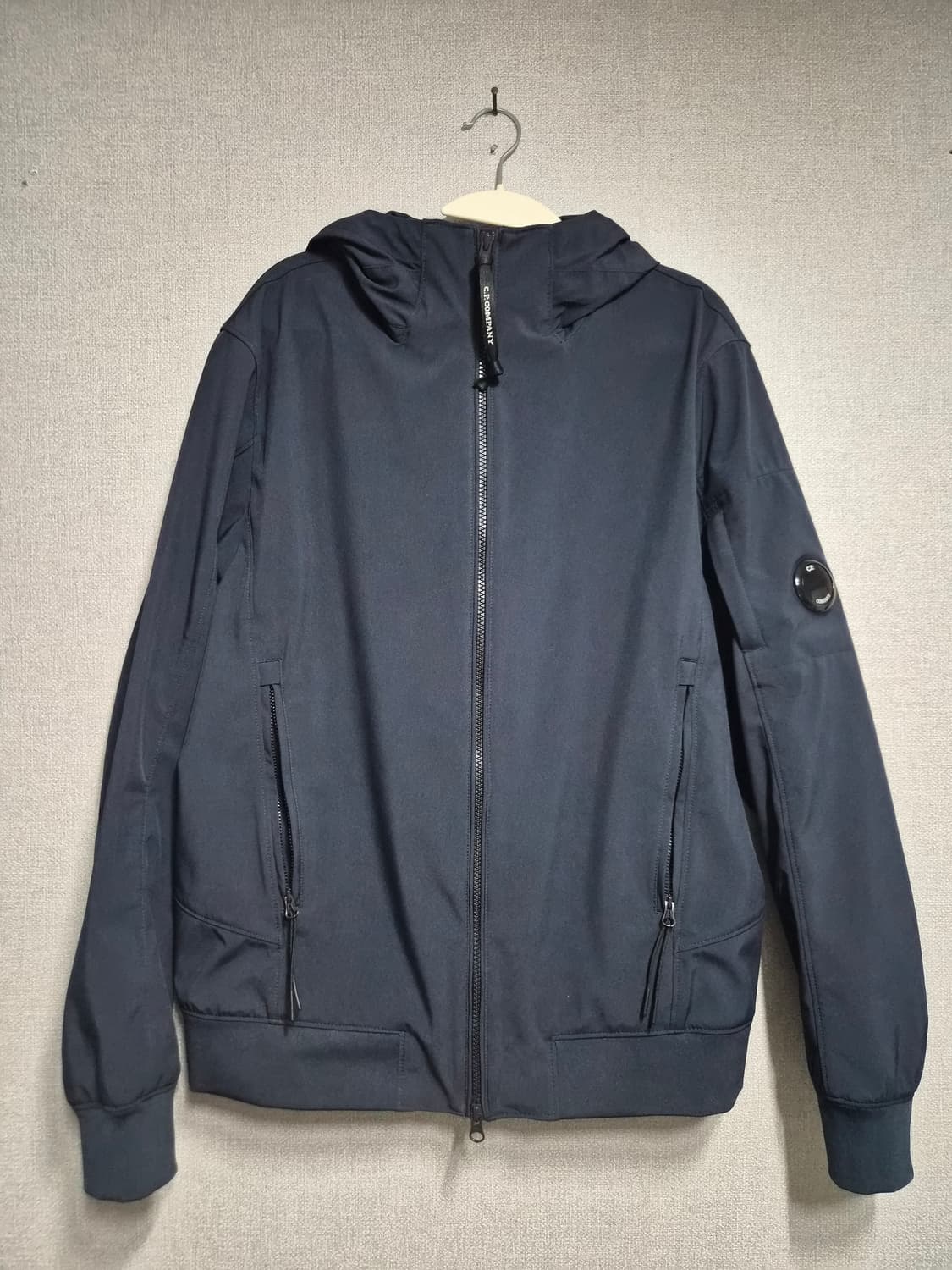 CP컴퍼니 소프트 쉘  네이비 L 상품이미지1