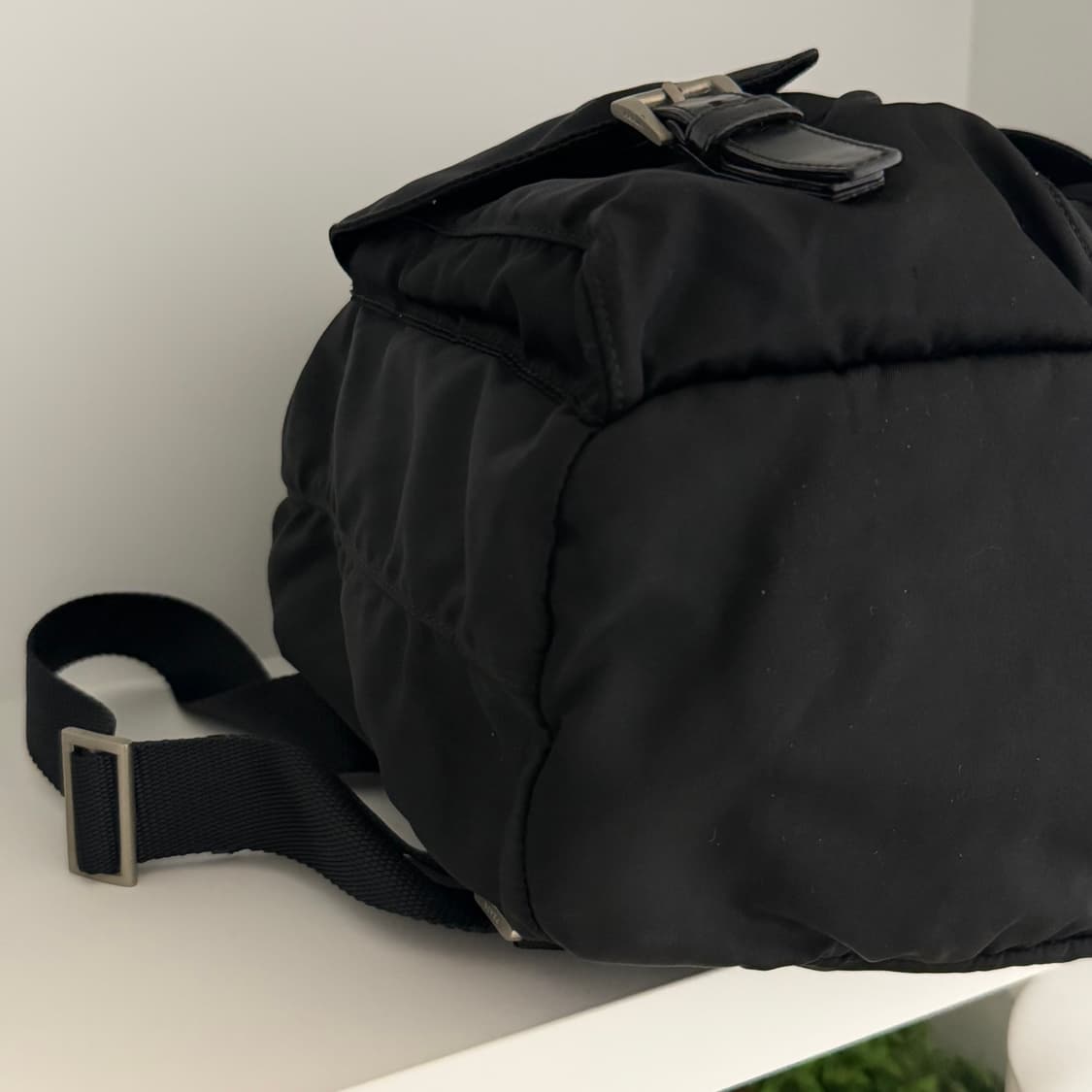 빈티지 프라다 백팩 미듐 [감정서 포함] 상품이미지2