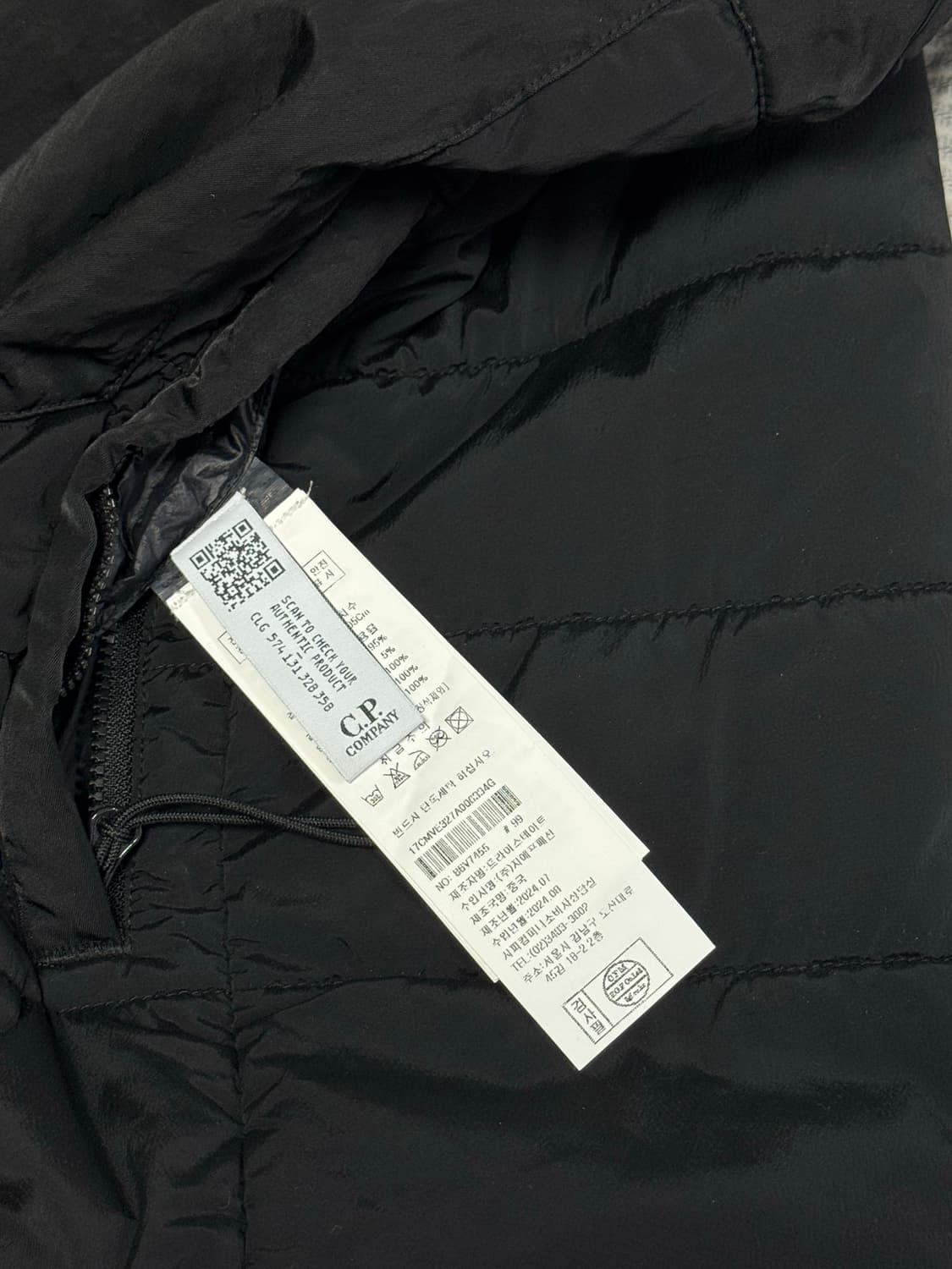 CP컴퍼니 블랙 경량패딩 조끼(XL) 상품이미지8