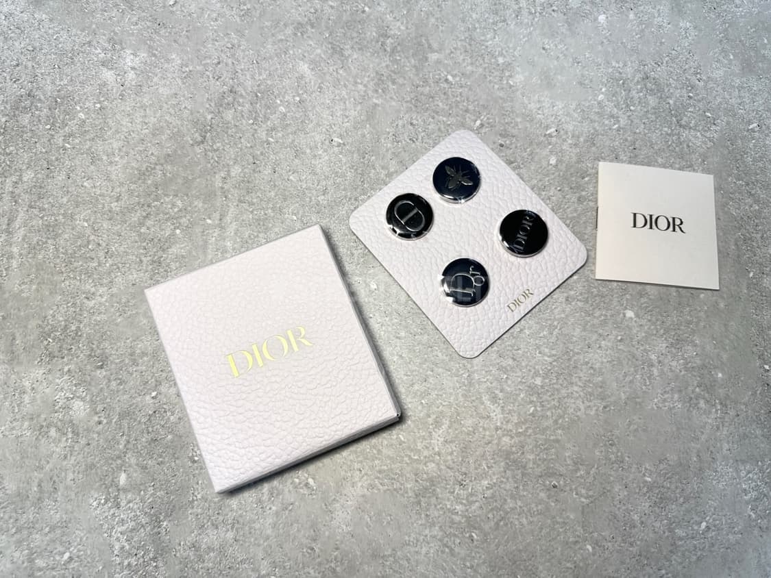 디올뷰티 익스크루시브 핀뱃지 남성 브로치 한정 할인 상품이미지9