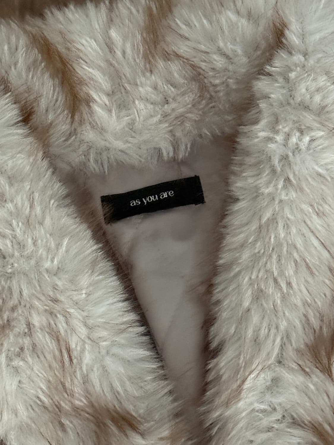 (새상품) 애즈유아 벨티드 코지 퍼 자켓 베이지 상품이미지2