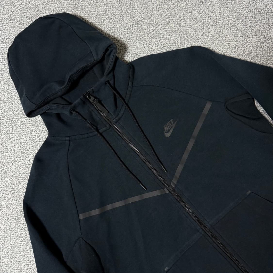 [정가 13만원] 나이키 테크팩 후드집업 L 상품이미지3