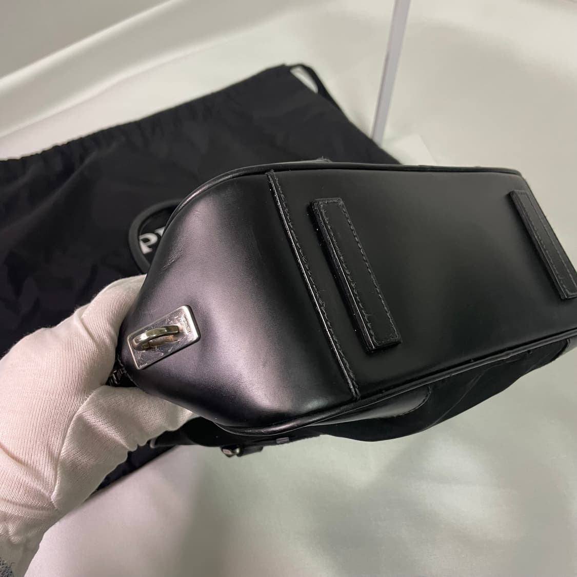 프라다 리에디션 1978 숄더백 상품이미지5