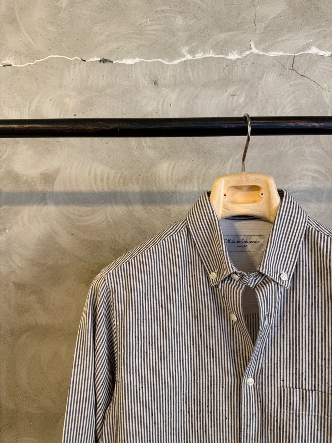 오피신 제네랄 버튼다운 셔츠 슬림100 상품이미지2