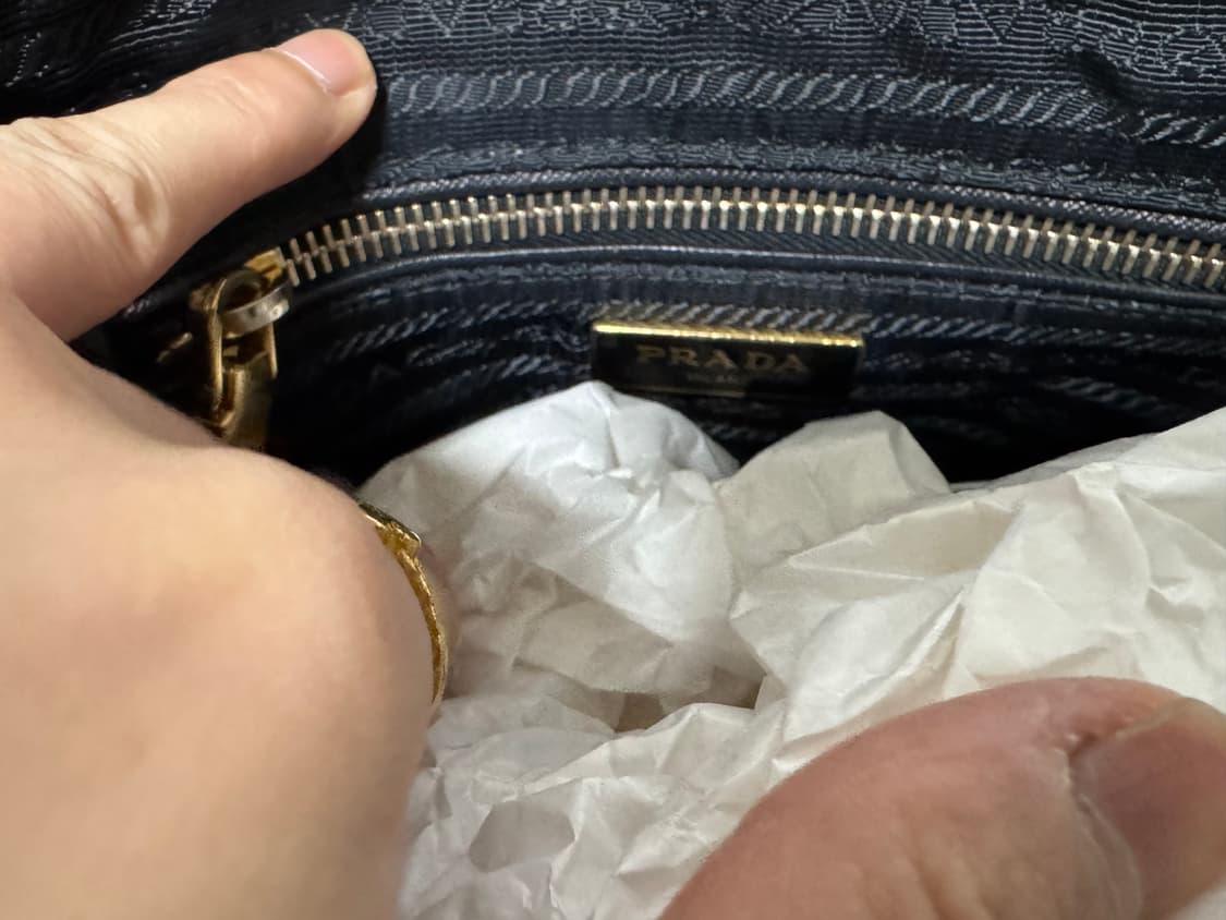 프라다 퀄팅 블랙 체인백  상품이미지6