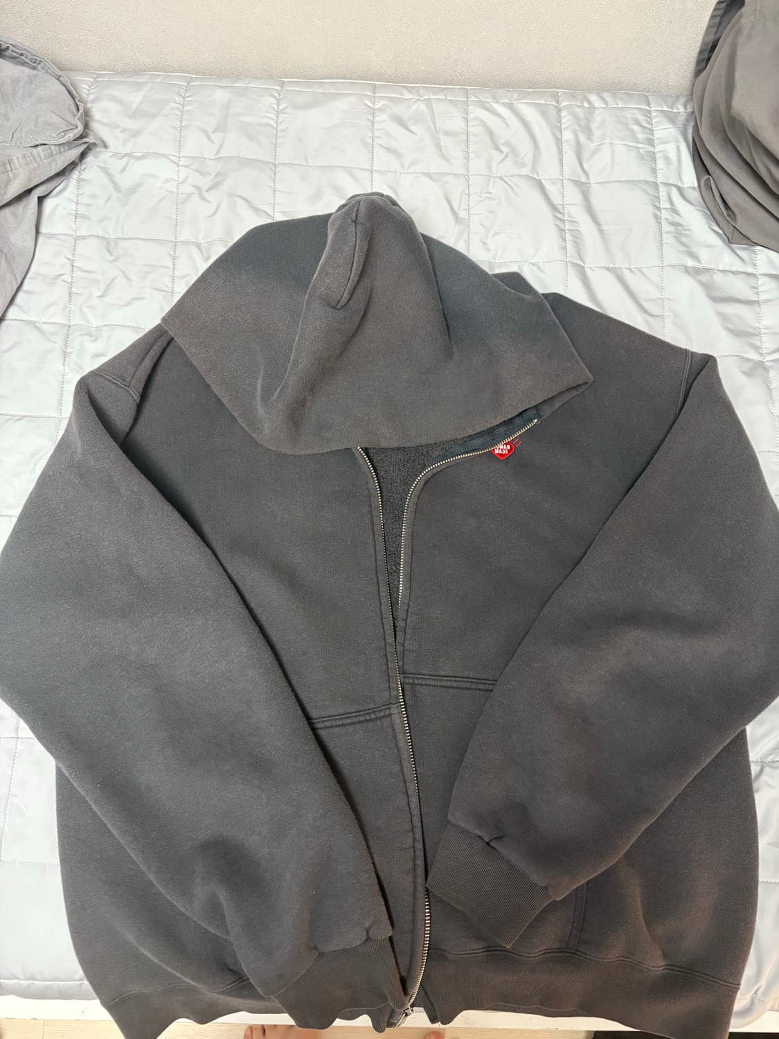 휴먼메이드 하트로고 후드집업 상품이미지1