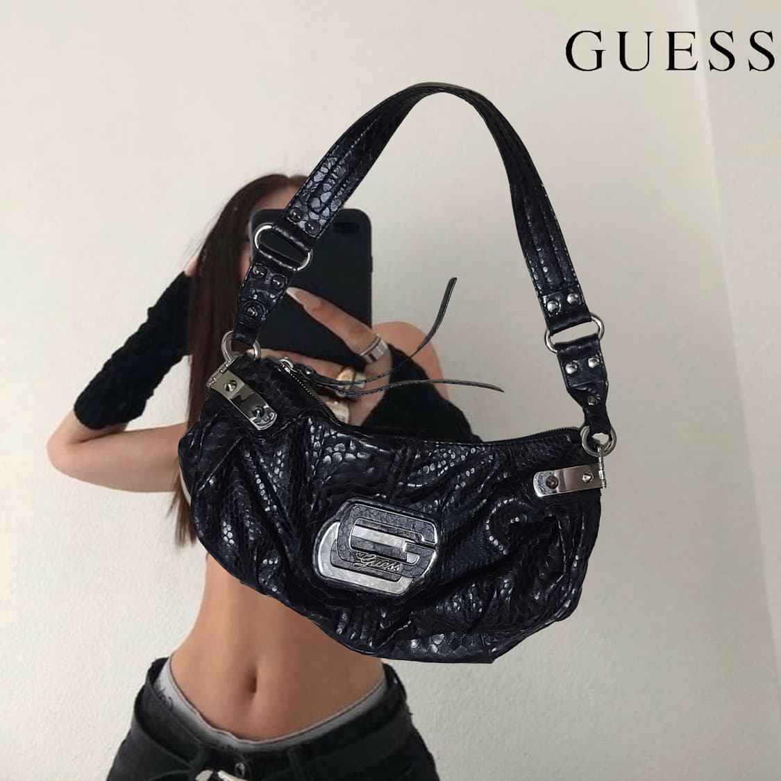 Vintage GUESS y2k Black phyton 상품이미지1
