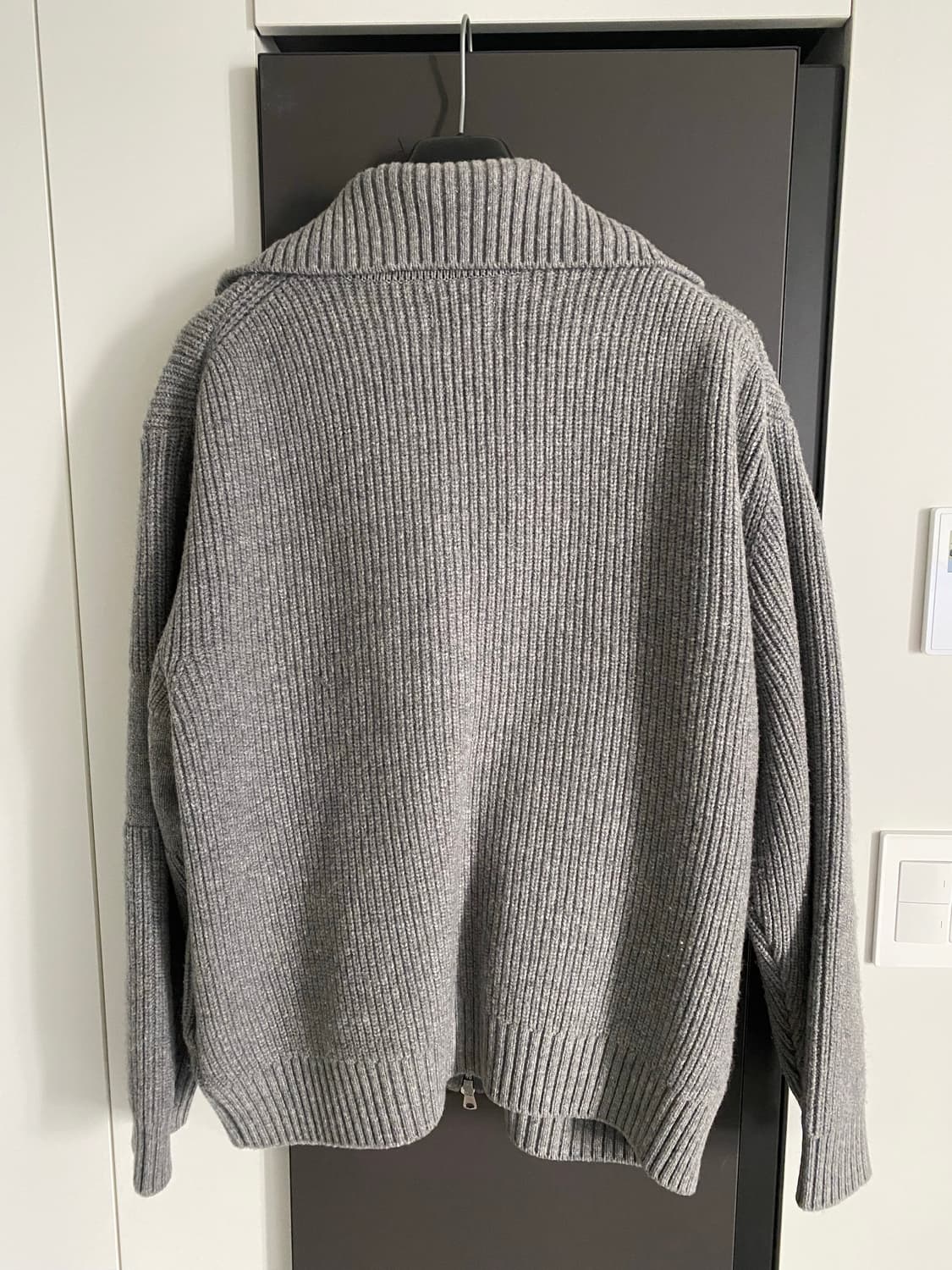 홀리선 집업니트 그레이 L 상품이미지2