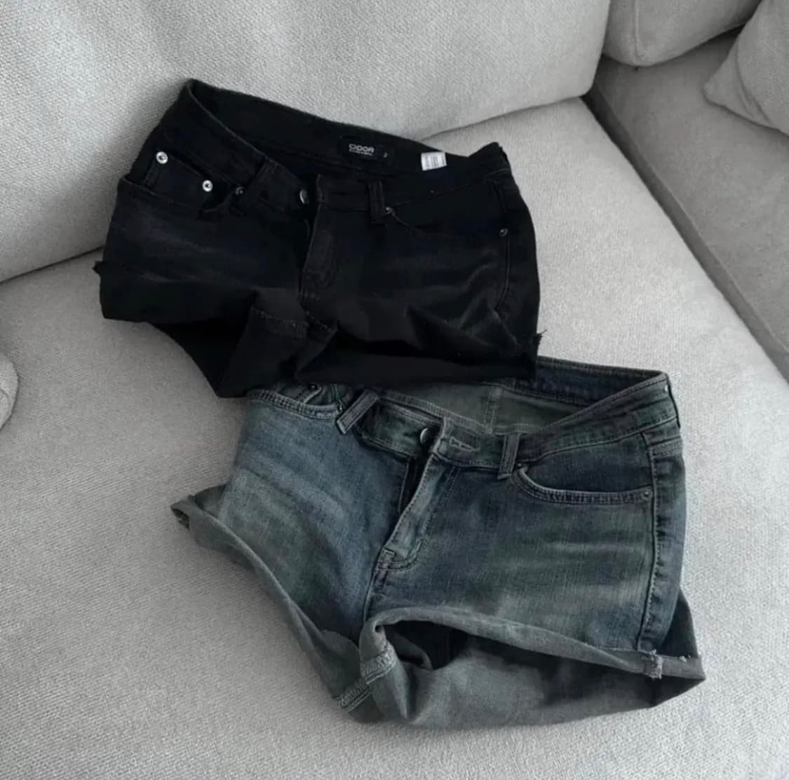 오도어 Vintage raw shorts in black 상품이미지1