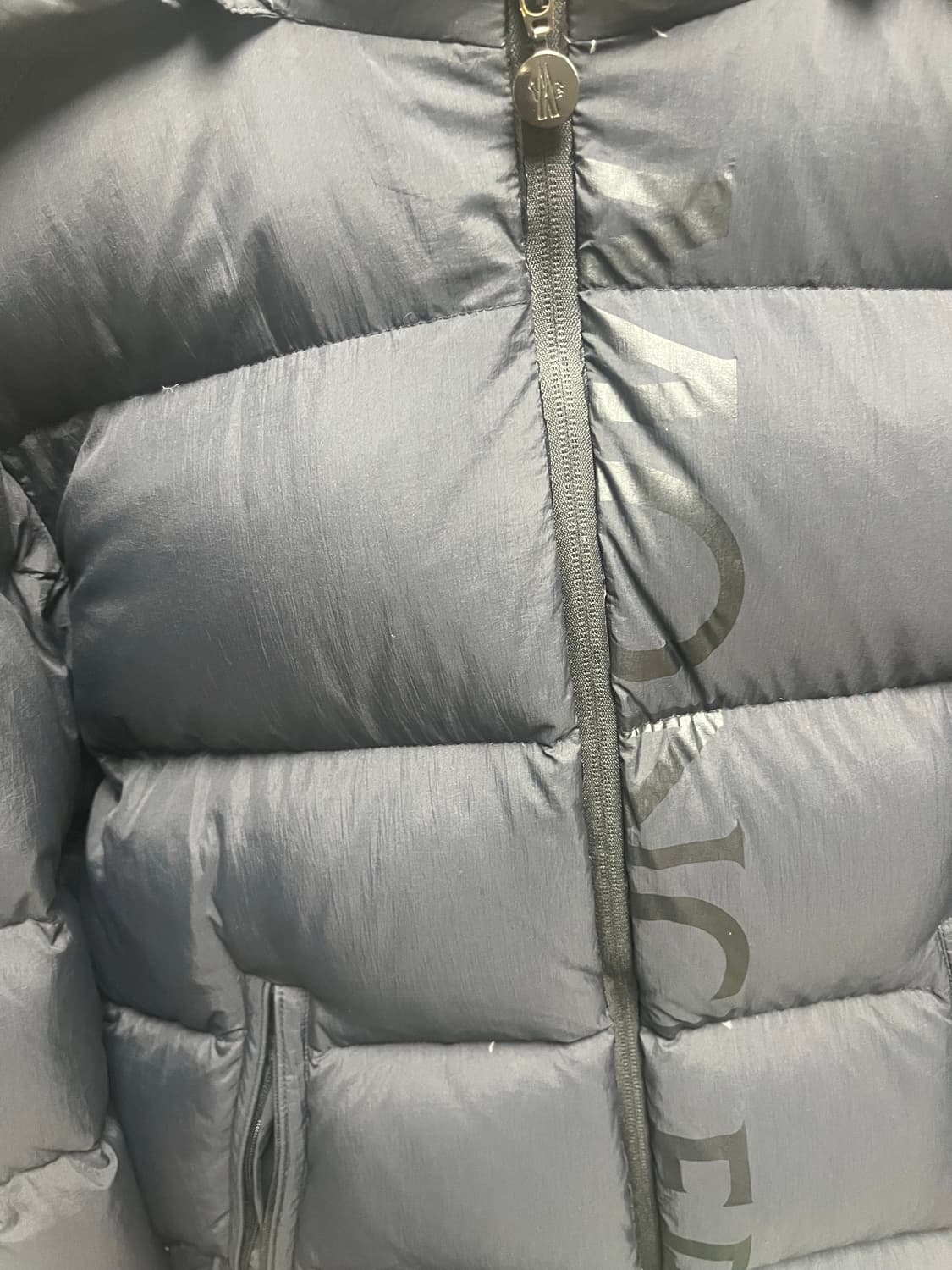 남자 몽클레어 몽클라 블랙 와펜 패딩 상품이미지1