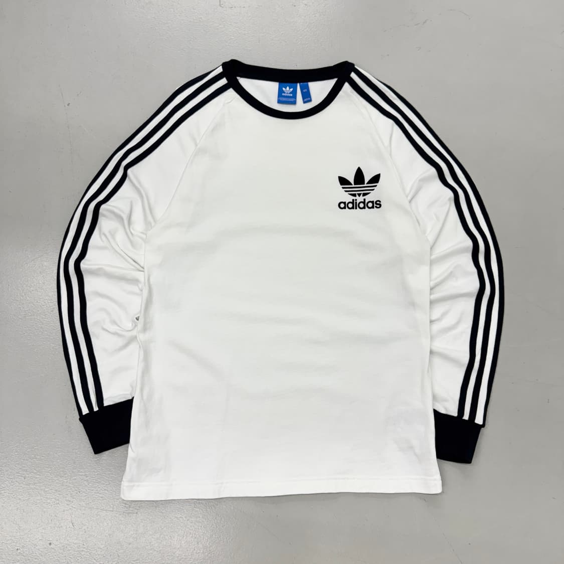 아디다스 파이어버드 흰검 삼선 롱슬리브 상품이미지2