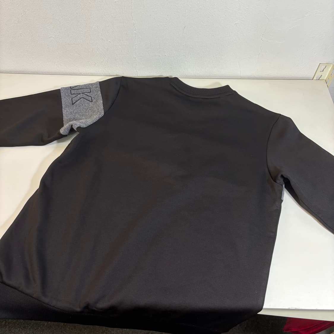 90-95 블랙야크 블랙 빅로고 폴리 맨투맨 상품이미지3