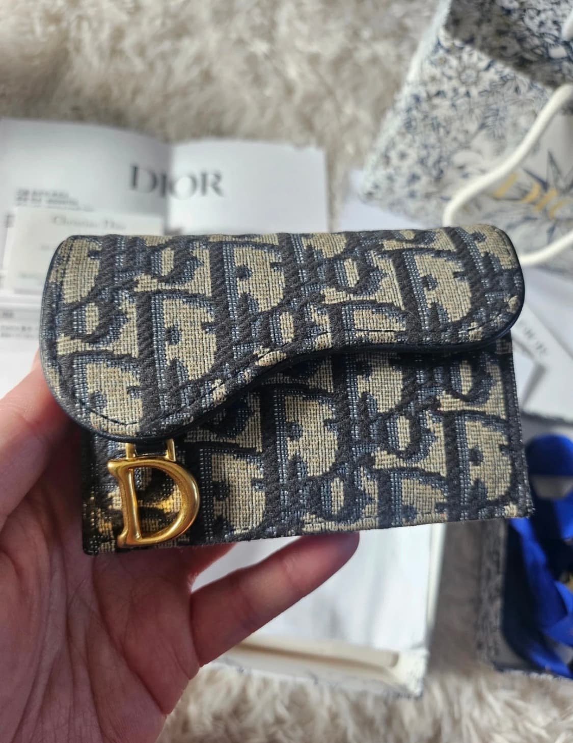 디올 오블리크 새들 지갑 상품이미지1