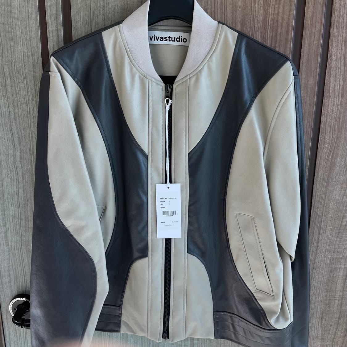 새상품(M) 비바스튜디오 크로스오버 라이더 레더자켓 베이지 상품이미지3