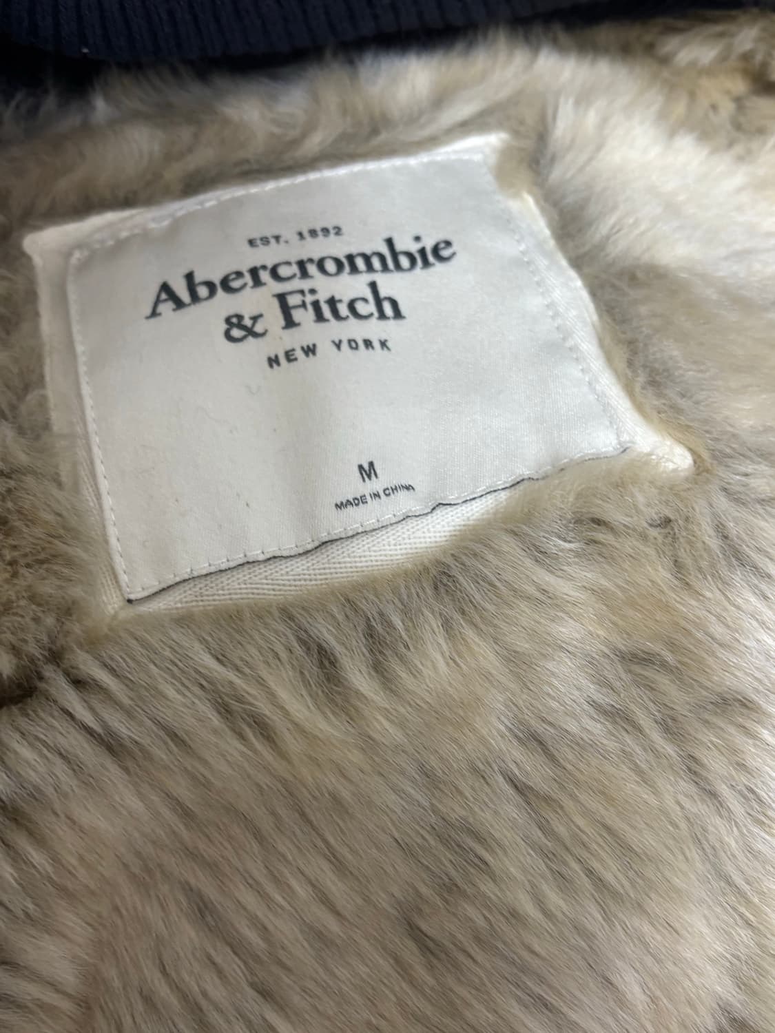 아베크롬비 기모 털 떡볶이 코트 M 상품이미지3