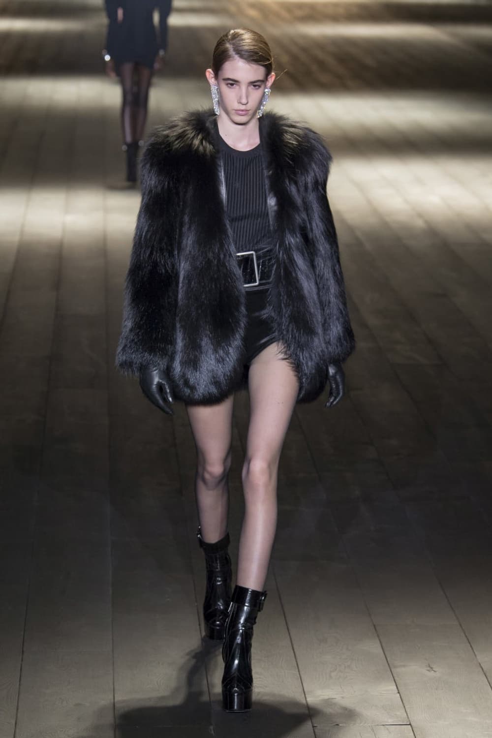 생로랑 18FW 앵클 부츠 상품이미지1