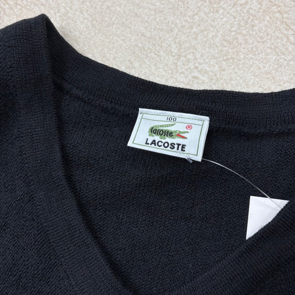 라코스테 스몰로고 브이넥 니트 상품이미지3