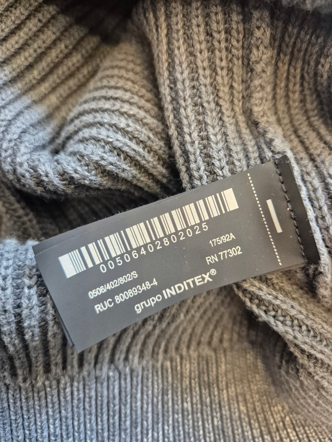 ZARA 워싱 텍스트 자수 스웨터 S  95(55 ) 상품이미지8