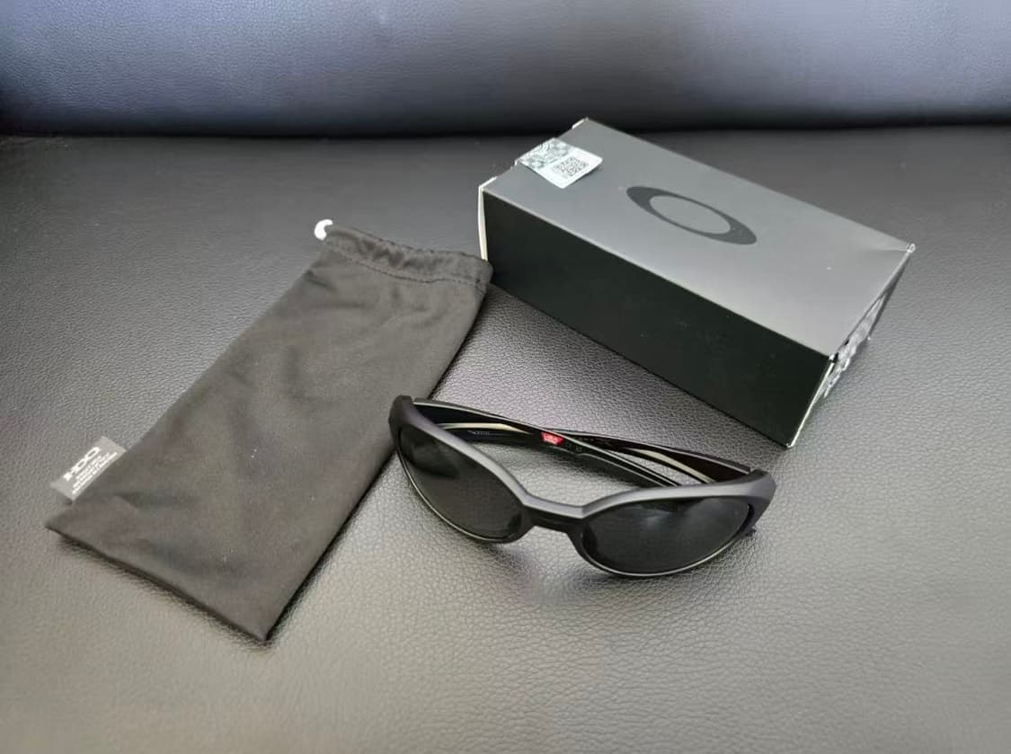 오클리 아이 자켓 리덕스 매트 블랙 프레임 프리즘 그레이 상품이미지1