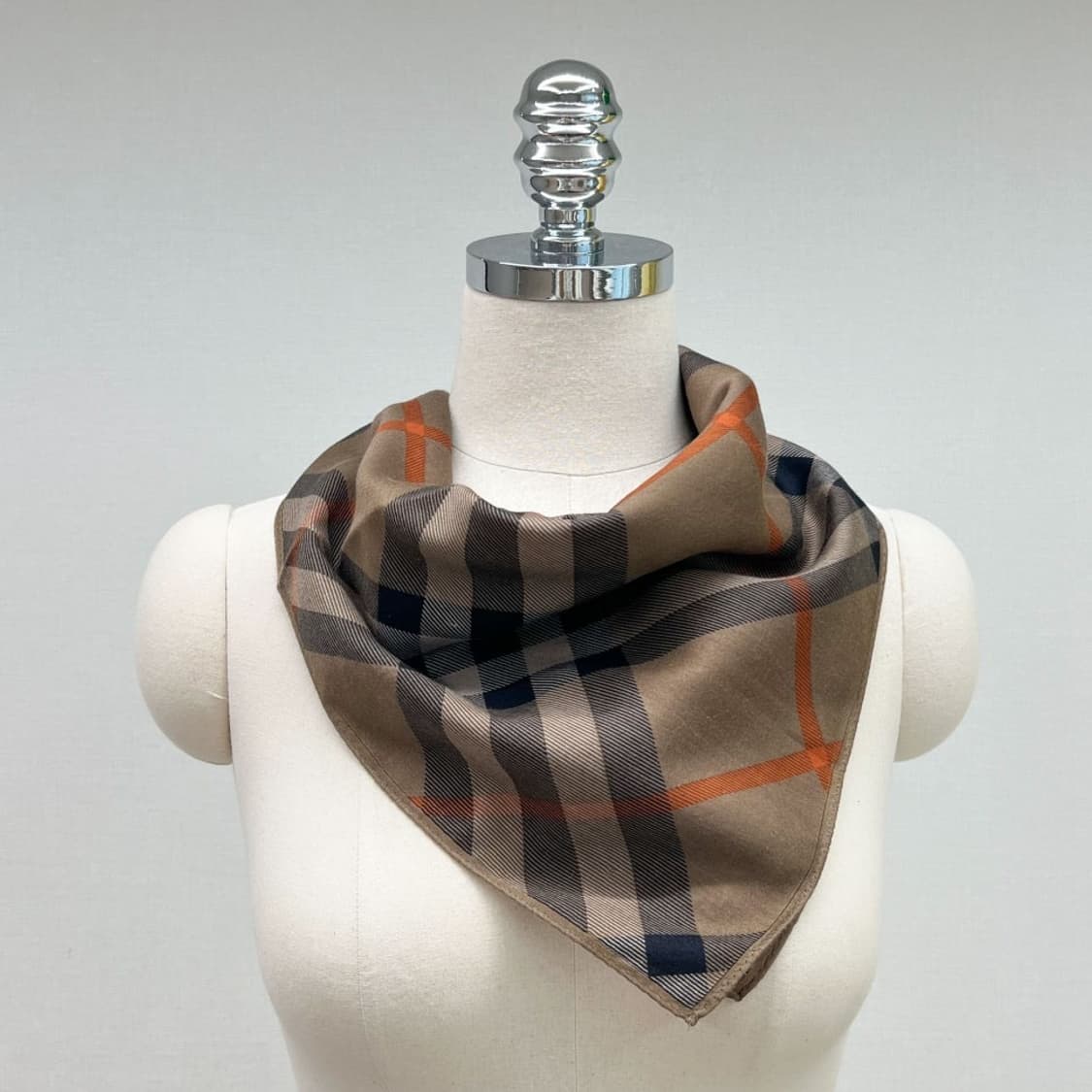 burberry/ 버버리 쁘띠스카프 손수건 상품이미지9