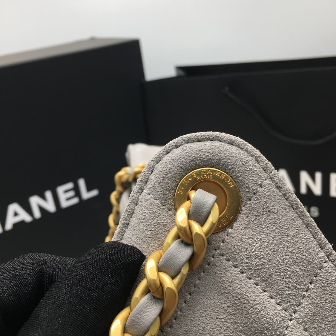 샤넬 25백 스웨이드 미듐 그레이 새상품 상품이미지2
