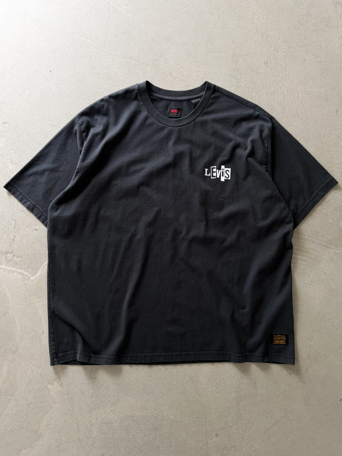 Vintage Levi's Black T-Shirt 상품이미지1