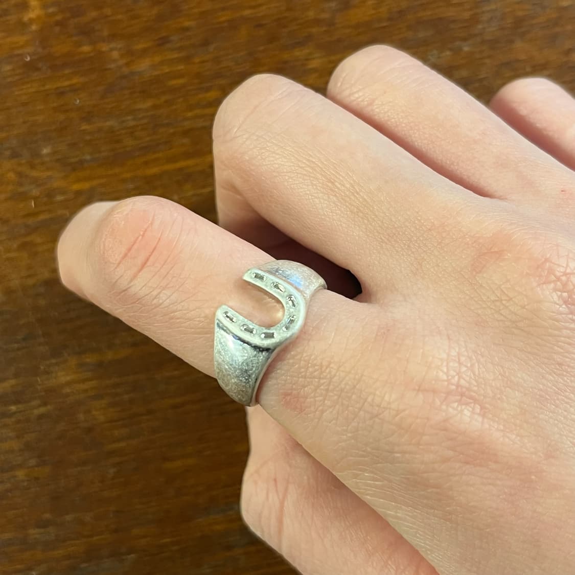 새상품 여성 신주 말발굽 반지 상품이미지1