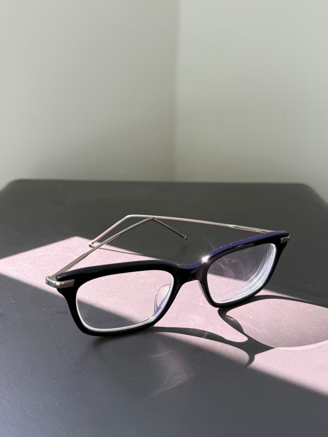 톰브라운 티타늄 네이비 49-19 상품이미지1