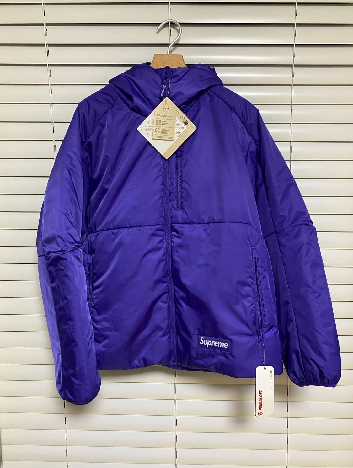 슈프림 윈드스토퍼 인슐레이티드 후드 자켓 퍼플 상품이미지1