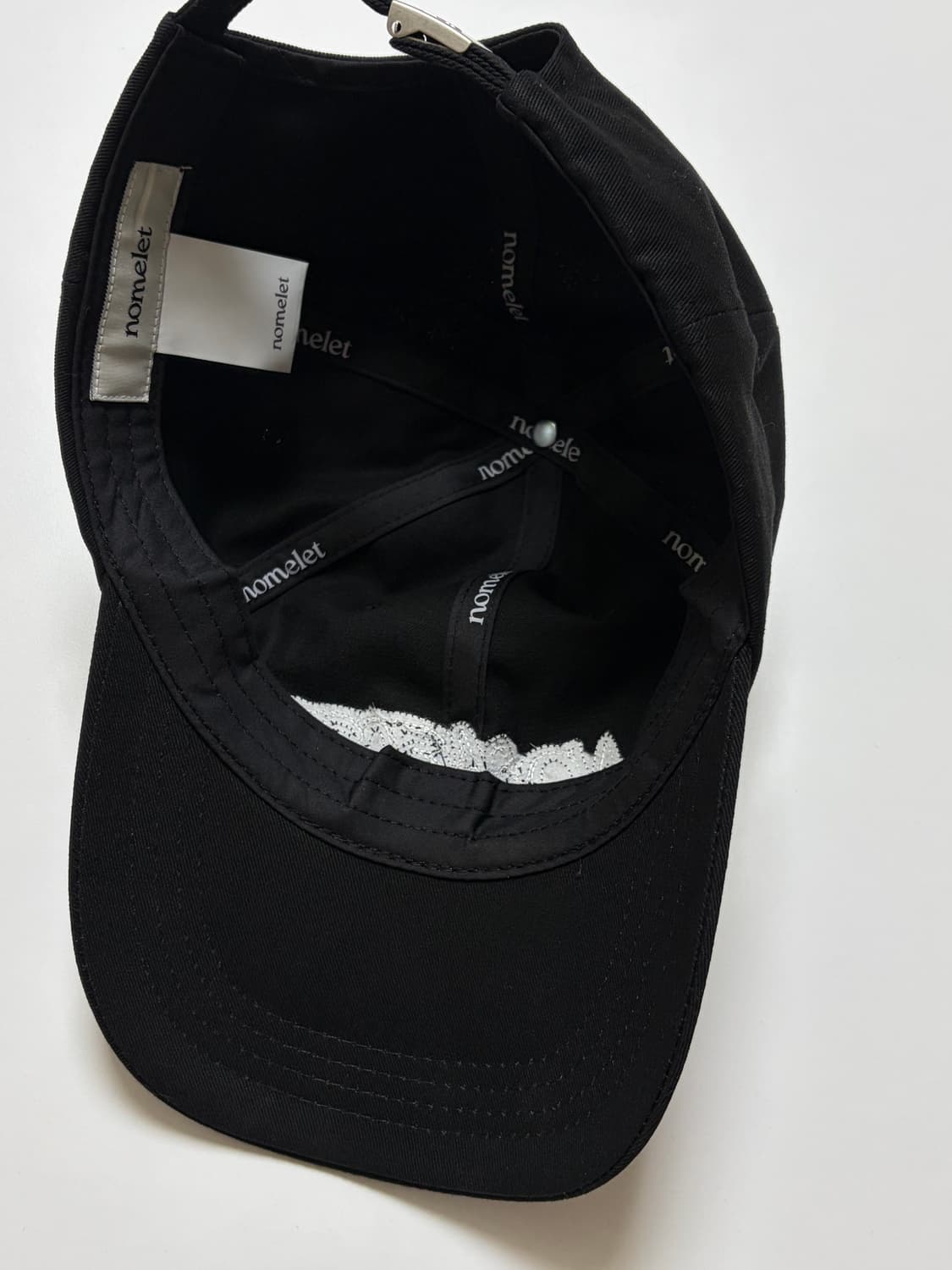 노멜렛 아플리케 로고 볼캡 블랙 상품이미지2