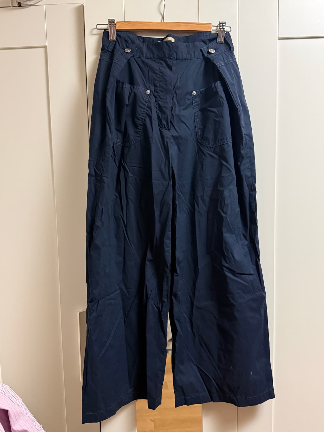 마뗑킴 네이비 팬츠 상품이미지1