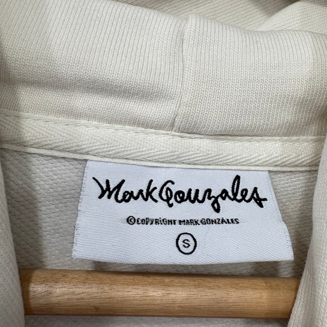 마크곤잘레스 후드티 상품이미지5