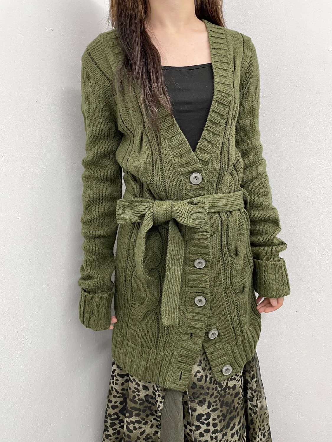카키 케이블 스트랩 버튼 가디건 상품이미지2