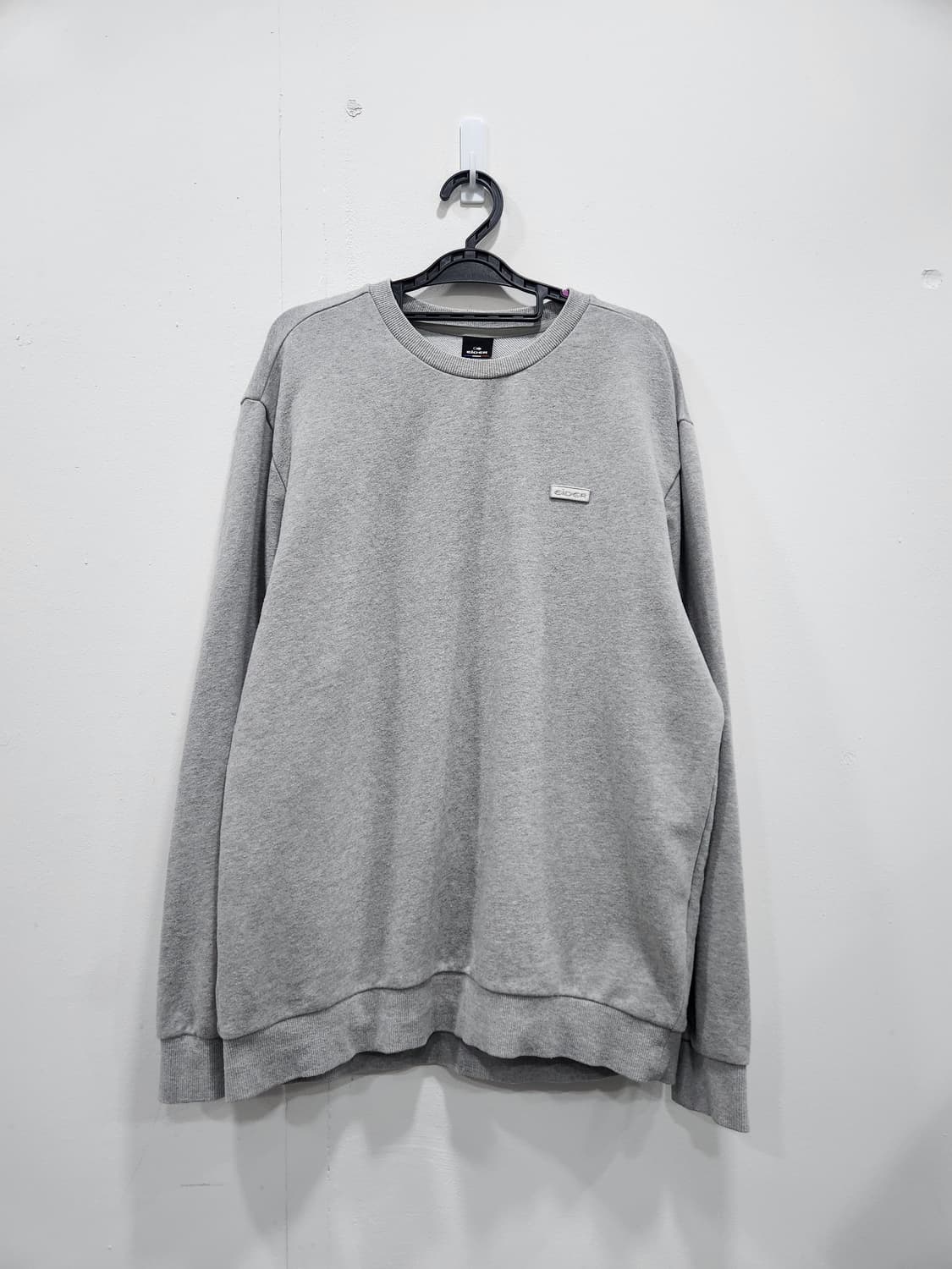 아이더 회색 맨투맨 티셔츠 남성 105사이즈 상품이미지1