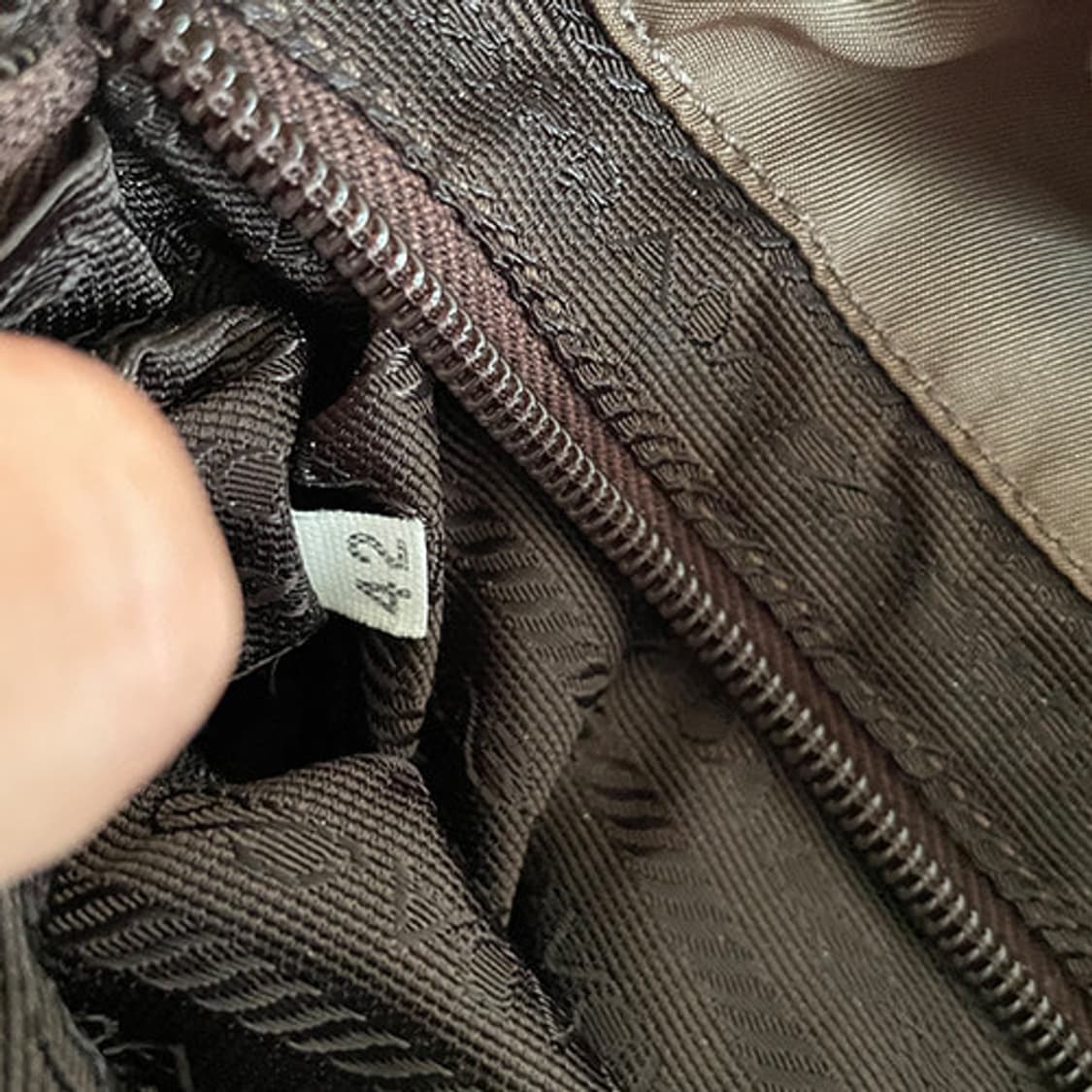 프라다 포코노 구형 백팩 가방 상품이미지4