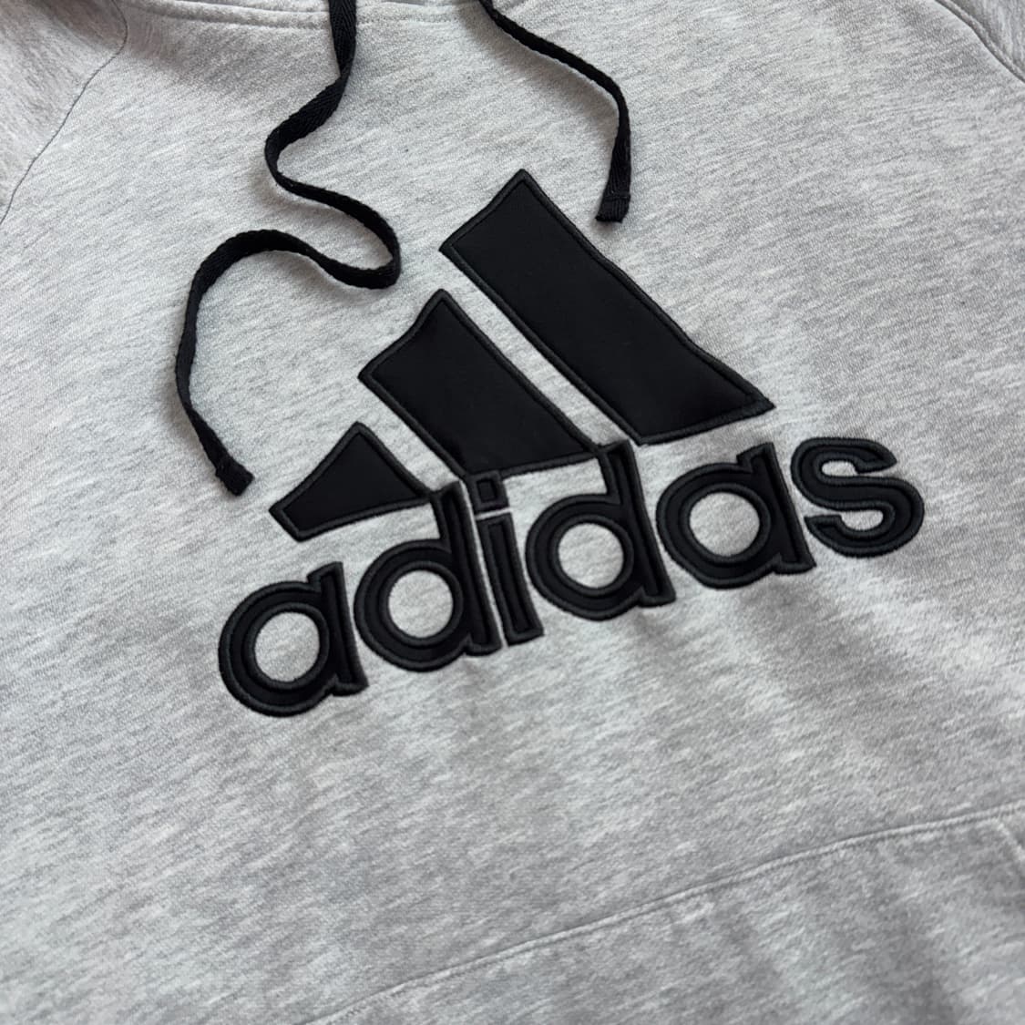 아디다스 올드스쿨 빅로고 오버핏 후드티  [Price] 35,000  [ 상품이미지3