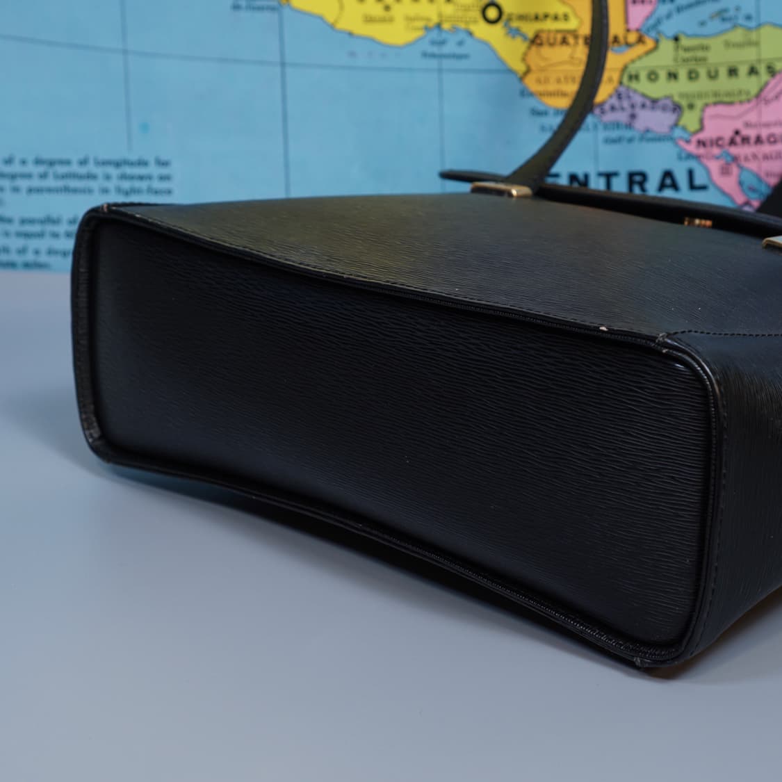 니나리치 사피아노 레더 빈티지 백 상품이미지9