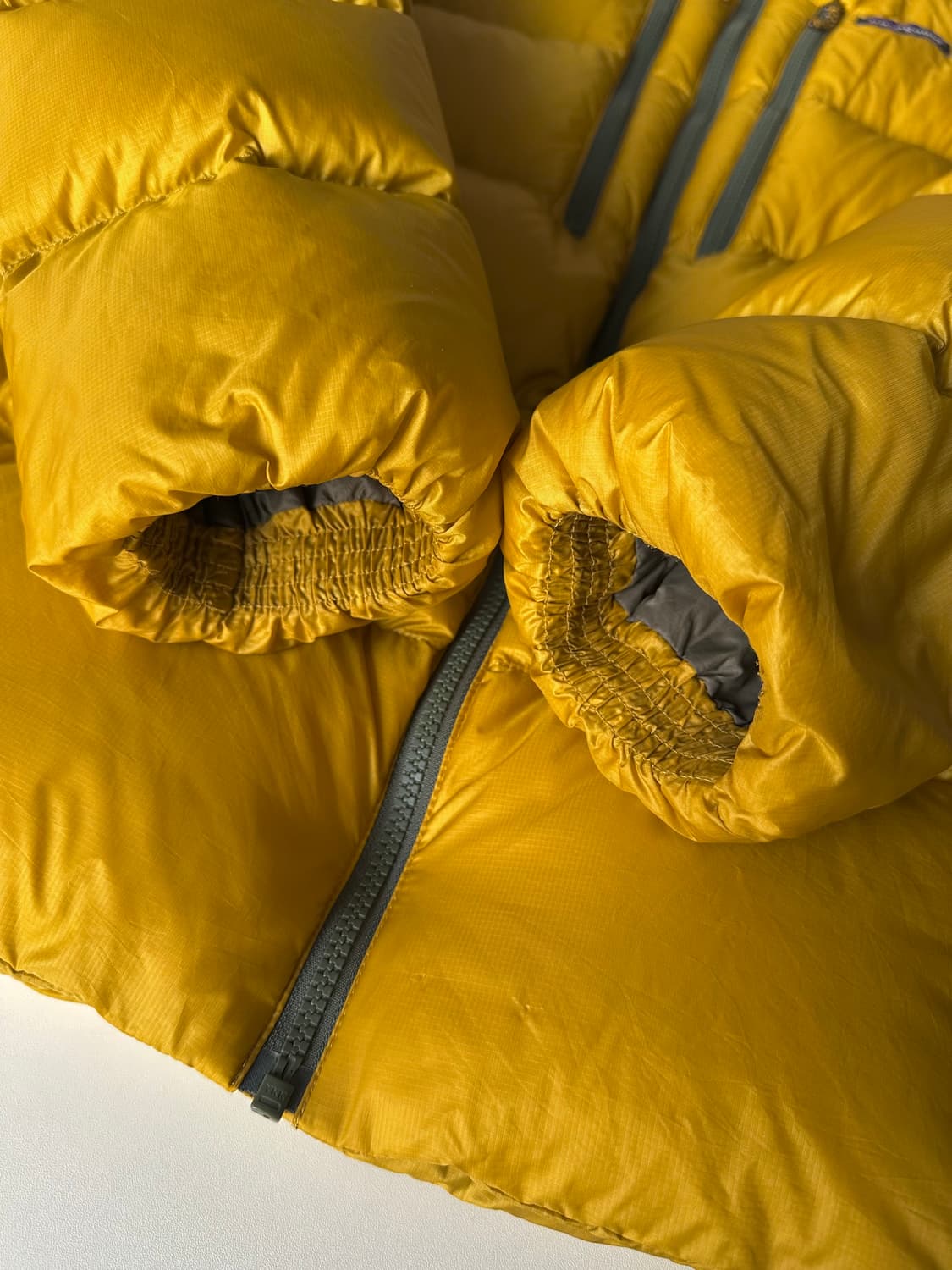 Patagonia Fitz Roy Down Hoody 상품이미지3