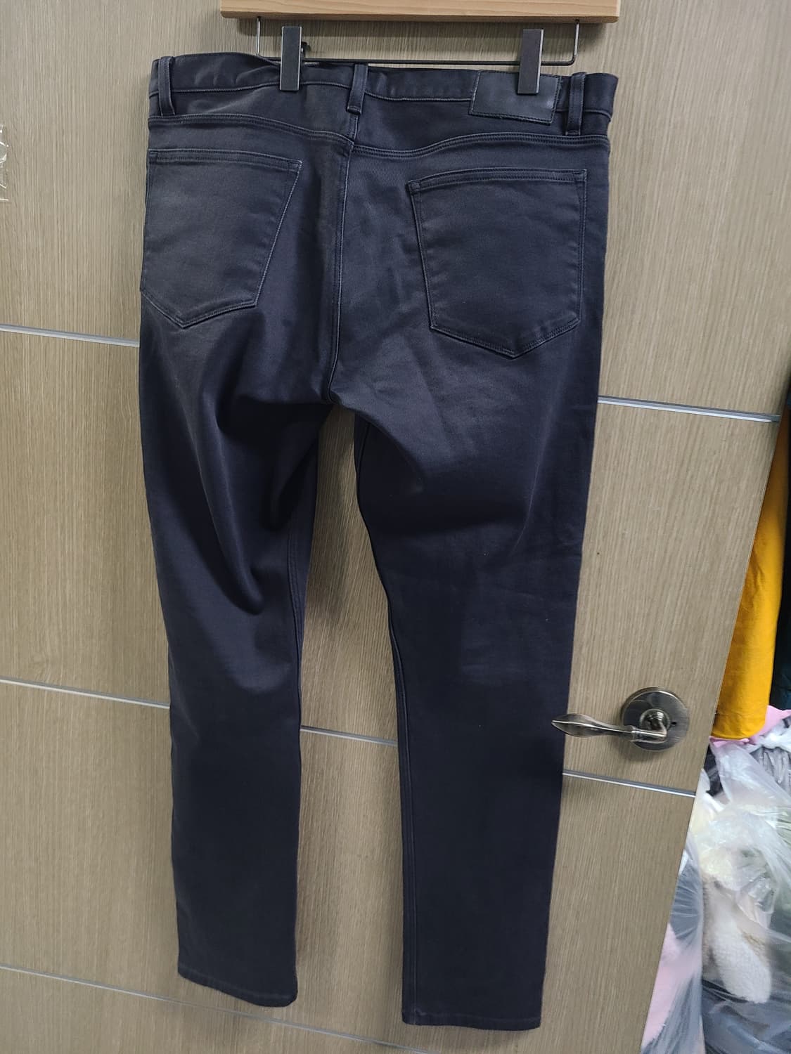 띠어리 블랙 데님 팬츠 34 상품이미지2