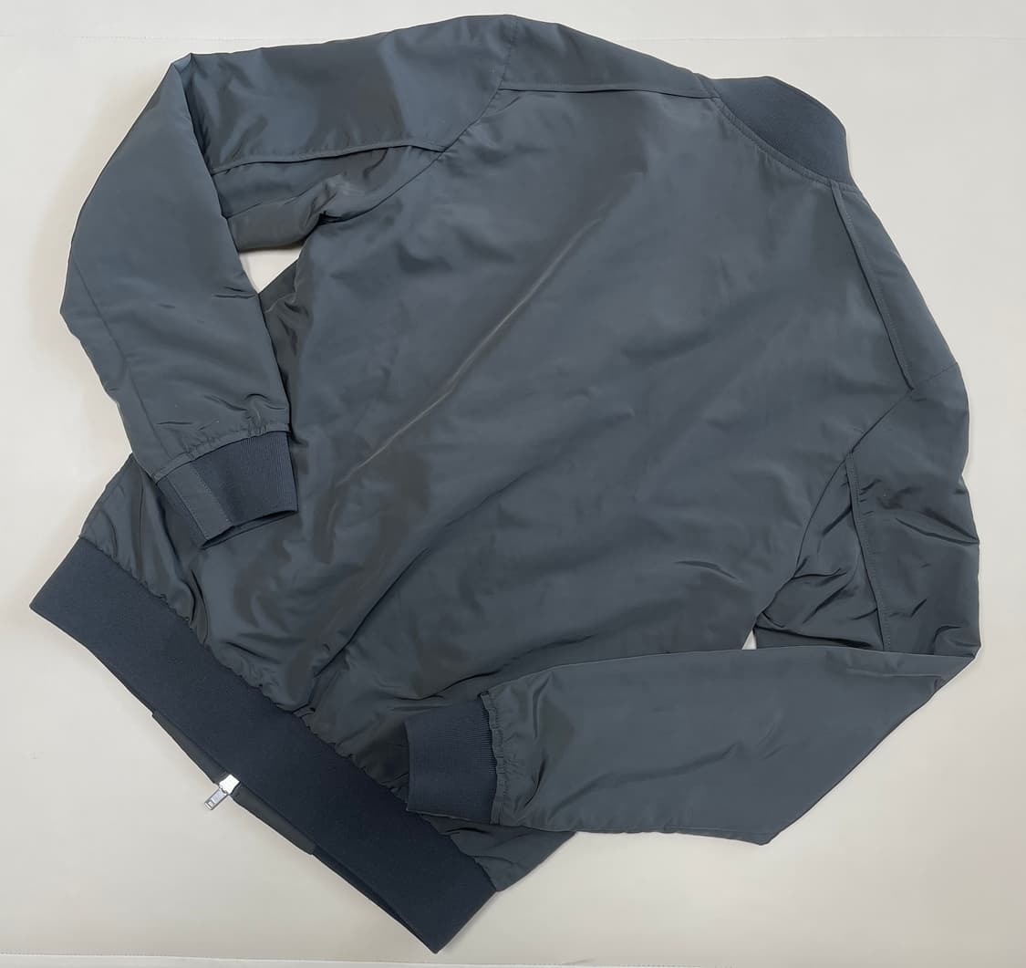 띠어리 봄버 자켓 회색 상품이미지2