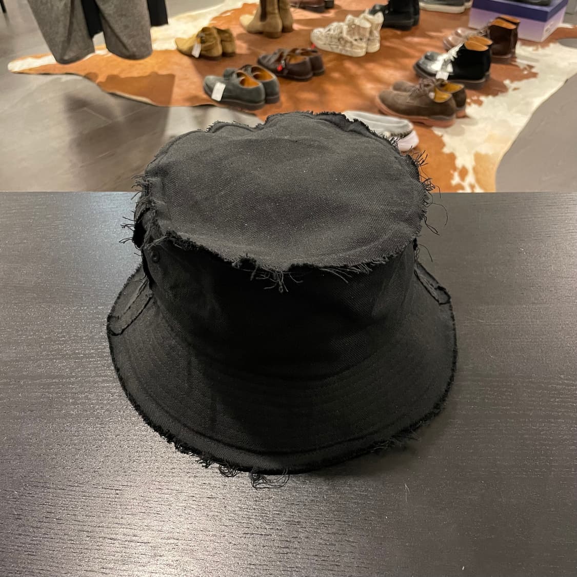 요지야마모토 디스트레스드 버킷햇 상품이미지1