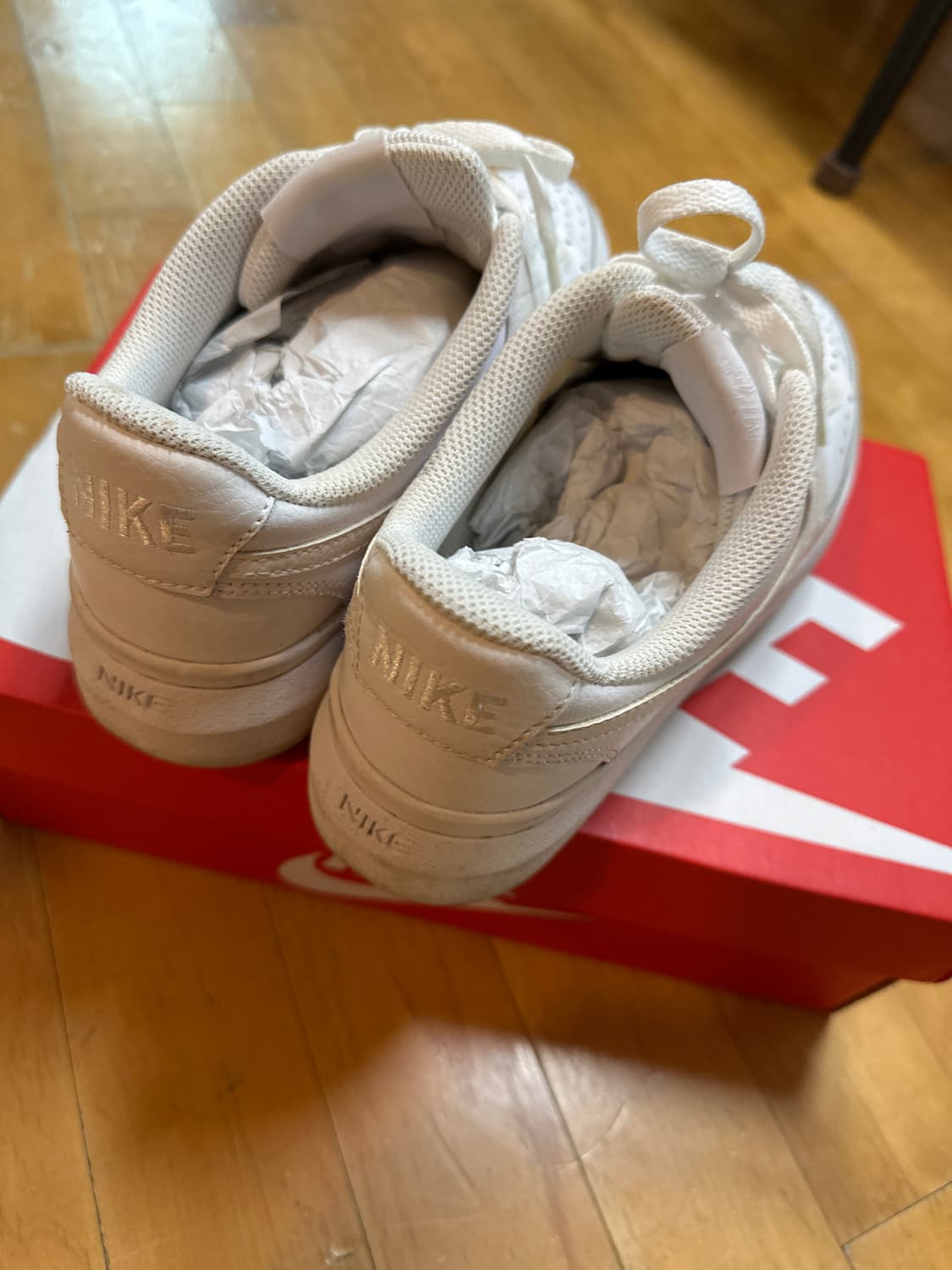 DM0113-100 나이키 거의 새신발입니다 상품이미지2