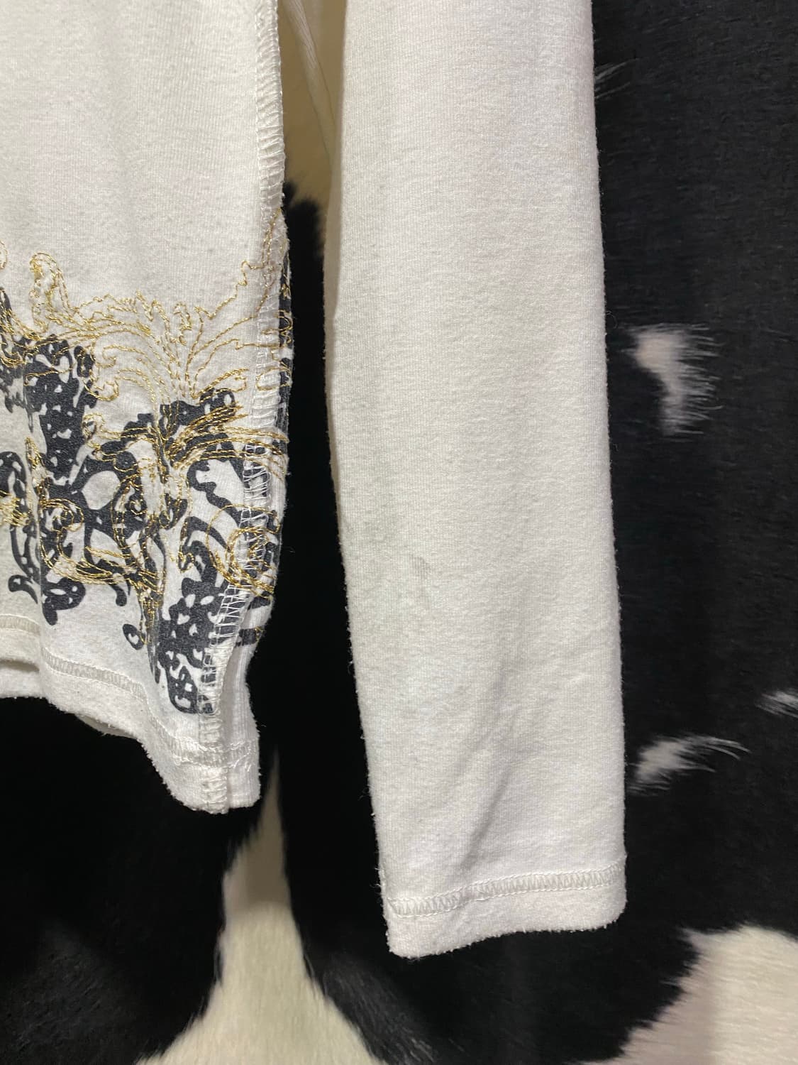 Brown sugar 큐빅 자수 롱슬리브 상품이미지5