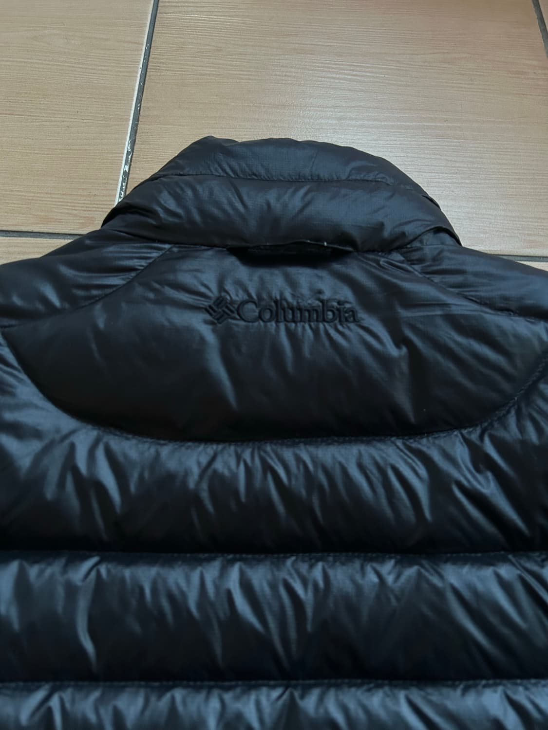컬럼비아 티타늄 구스다운 경량패딩 상품이미지7
