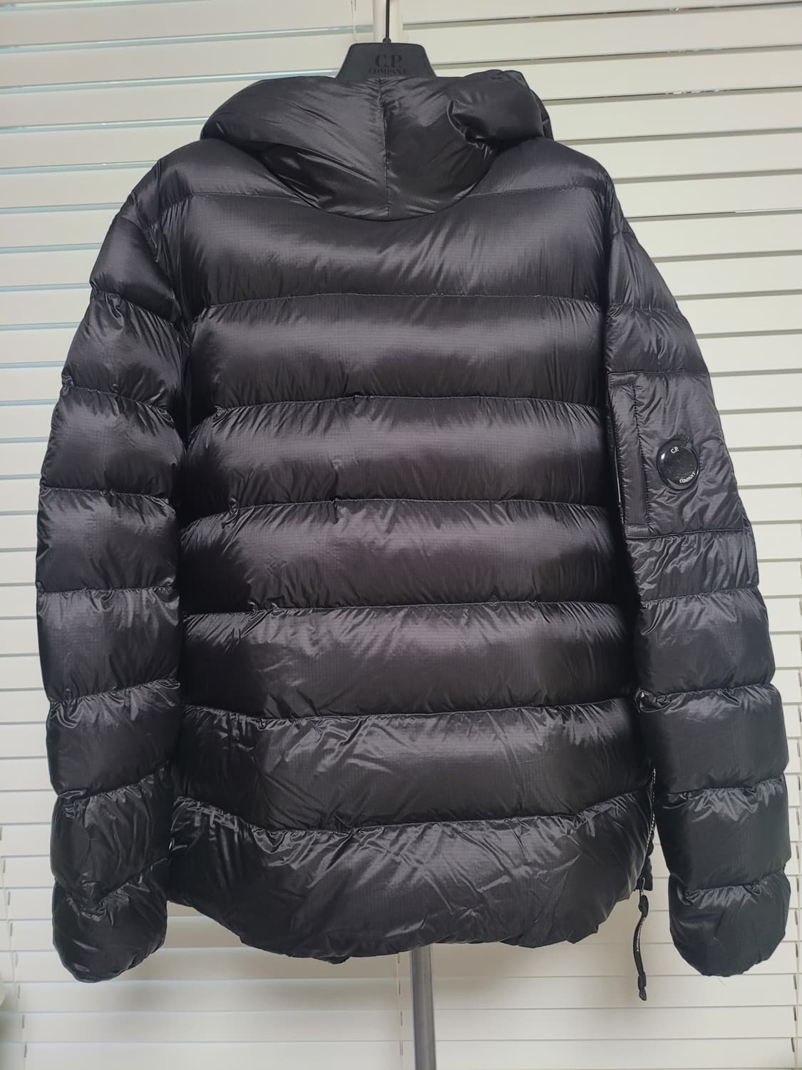 CP.COMPANY 아노락 패딩(남성, L사이즈) 상품이미지2