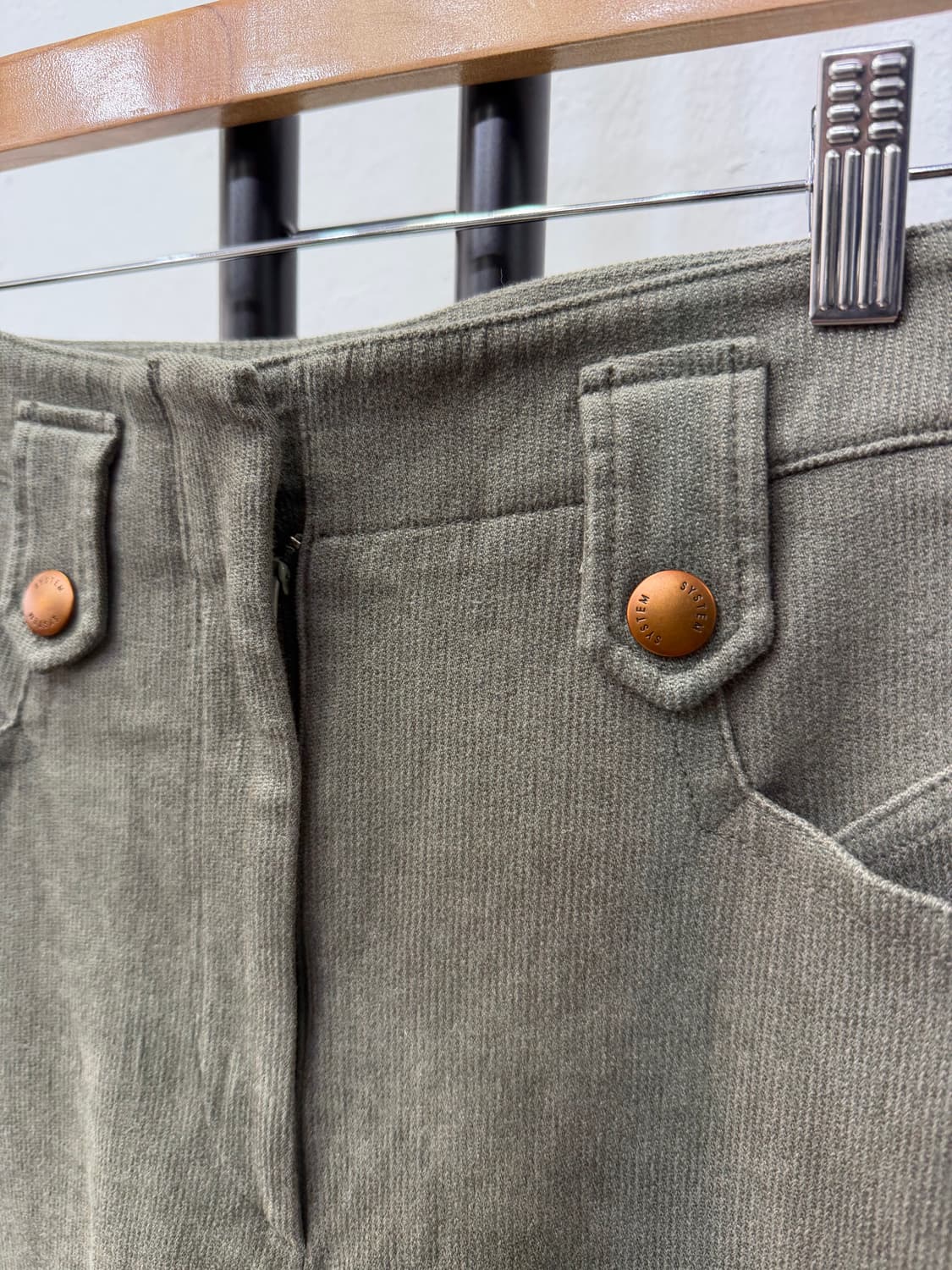 정품) 시스템 한섬 22ss 여성 코듀로이 바지 30 상품이미지4