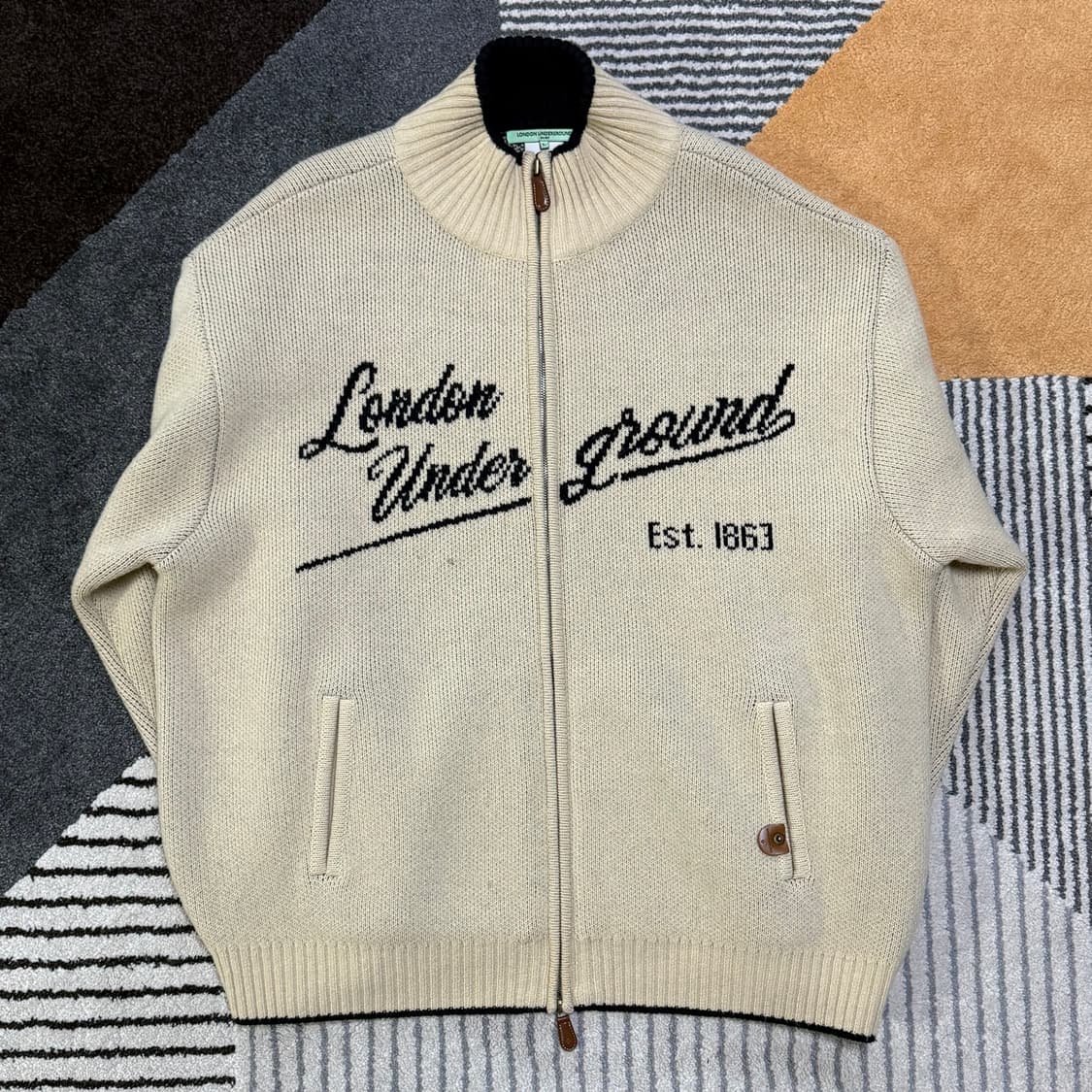 [L] 런던언더그라운드 자카드 집업 가디건 상품이미지1