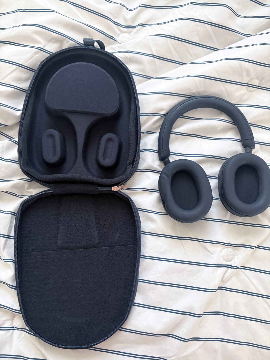 소니 WH-1000XM5 미드나잇 블루 상품이미지4